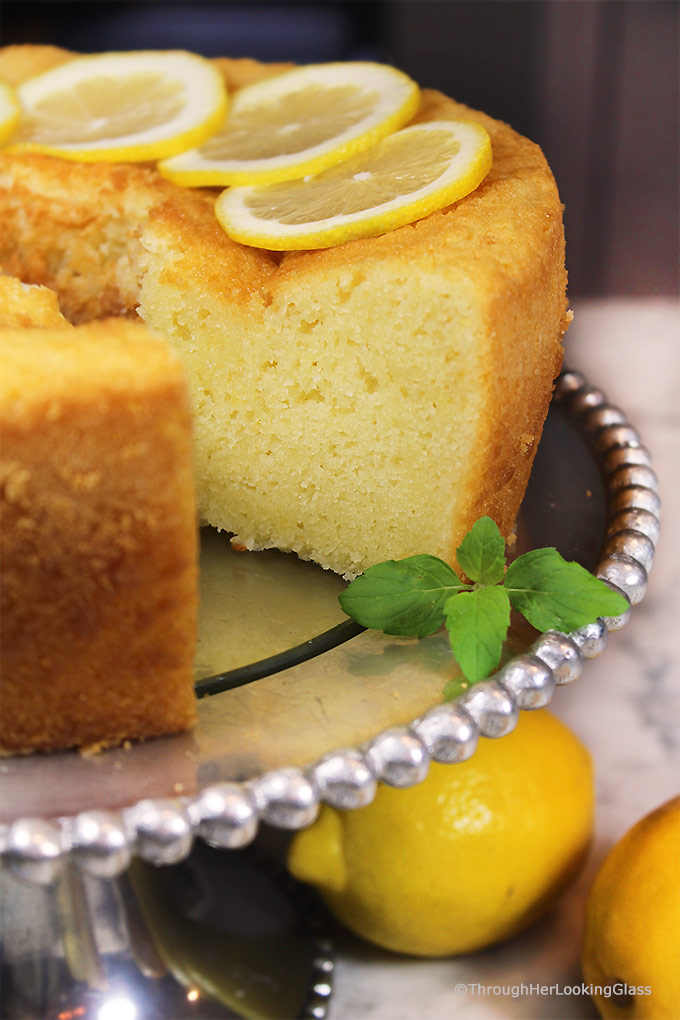 Amazing lemon cake perfect for a 1920s party. This recipe is mouthwatering and totally authentic.