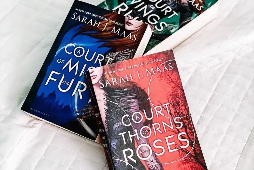 Books like A Court of Thorns and Roses