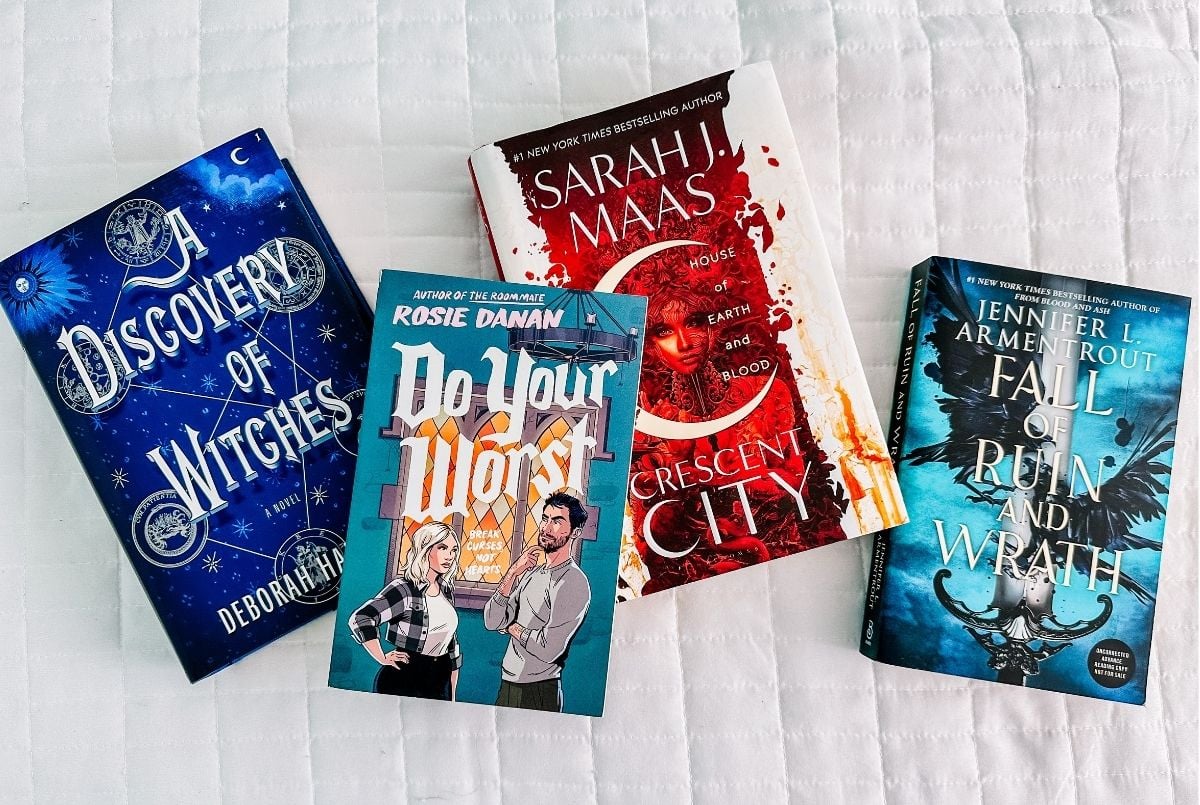 The Best Adult Fantasy Romance Books 1 Adult fantasy Romance books