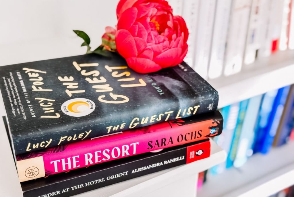 Thrillers and Mysteries Set in Hotels 9 Thrillers and Mysteries Set at a Hotel
